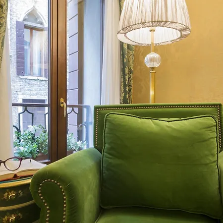 Becher Hotel 3*