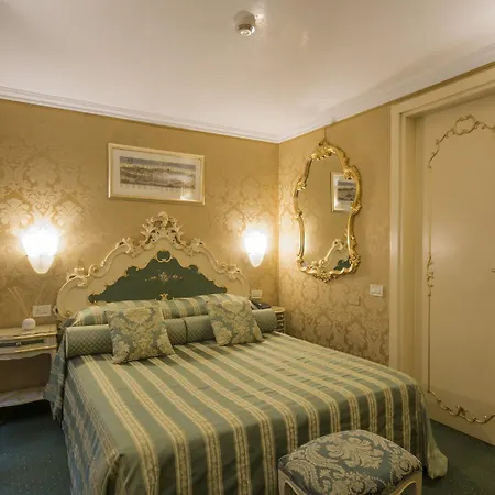 Becher Hotel 3*