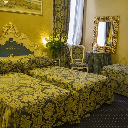 Becher Hotel