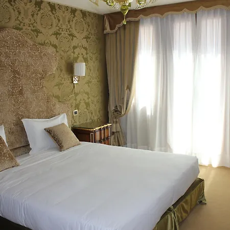 Hotel Casanova 4*