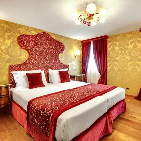 Hotel Casanova 4*