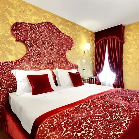 Casanova Hotel 4*
