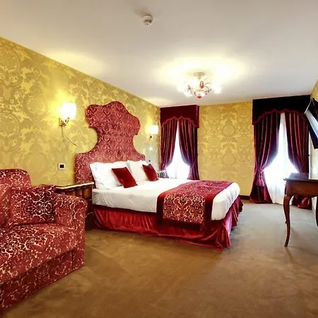 Casanova Hotel 4*