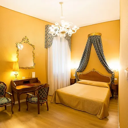 Canal 3* Venedig