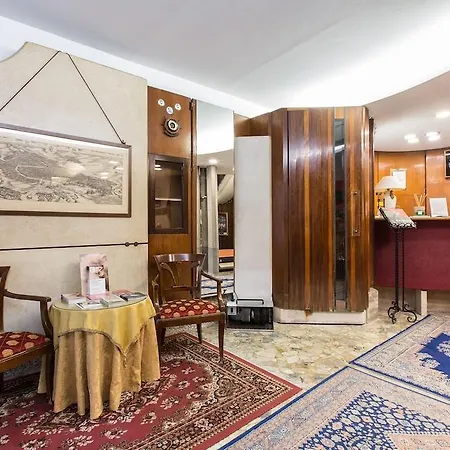 Hotel Ambassador Tre Rose