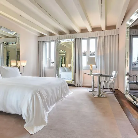 Palazzina Grassi 5*
