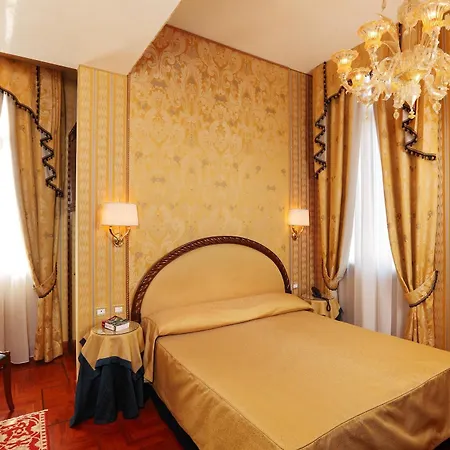 Palazzo Stern 4* Veneza