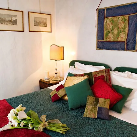 Hotel Palazzo Del Giglio 4*
