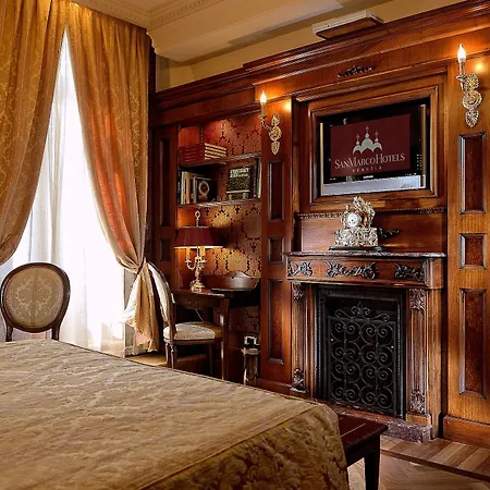 Bellevue Luxury - San Marco Luxury Bed & Breakfast 3*