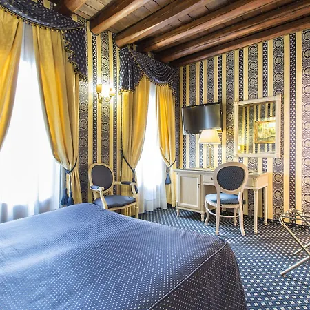 312 Piazza San Marco Guest house