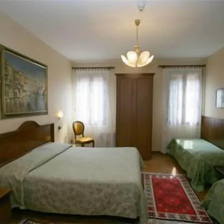 Florida Hotel 2*