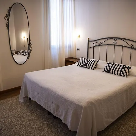 Гостевой дом Art Deco 3*