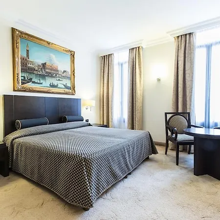312 Piazza San Marco Guest house 3*
