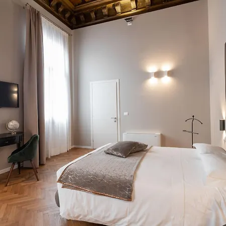 Palazzo Martinelli Dolfin 3*