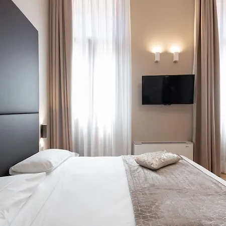 Hotel Palazzo Martinelli Dolfin 3*