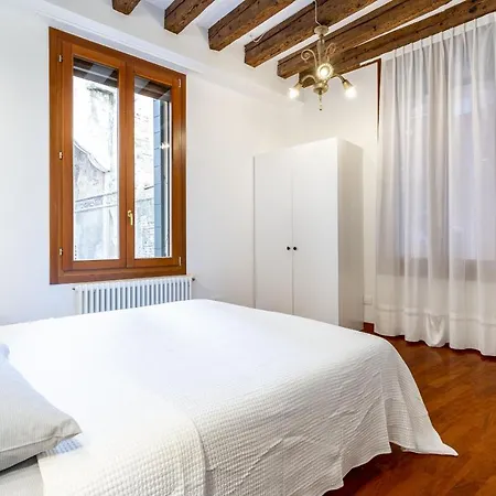 Apartment Ca' Della Commedia - San Marco By Wonderful Italy *