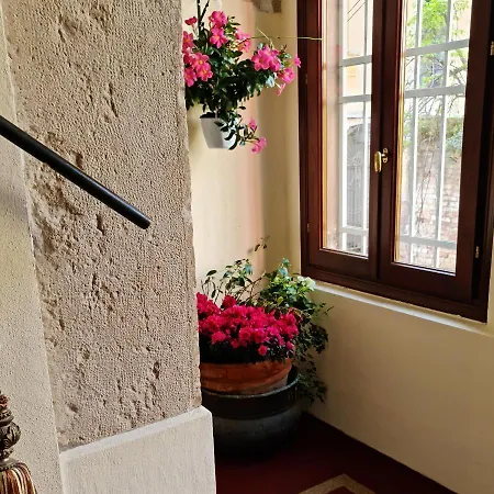 Guest house Luxury - Friendly 2*