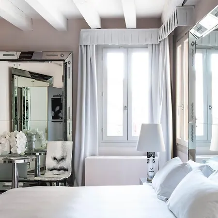 Palazzina Grassi Hotel 5*