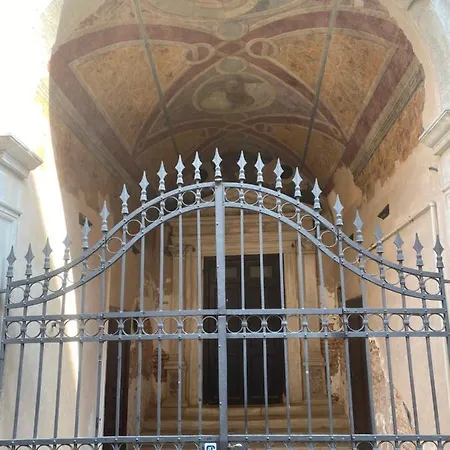 Antique Historical Apartamento Venecia