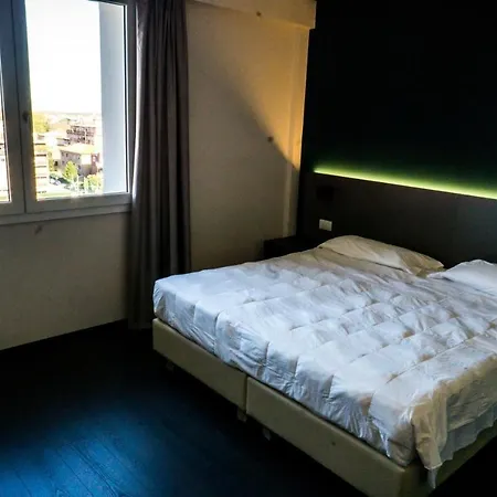 Venice Terminal & Aparthotel
