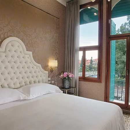 Santa Chiara Hotel 4*