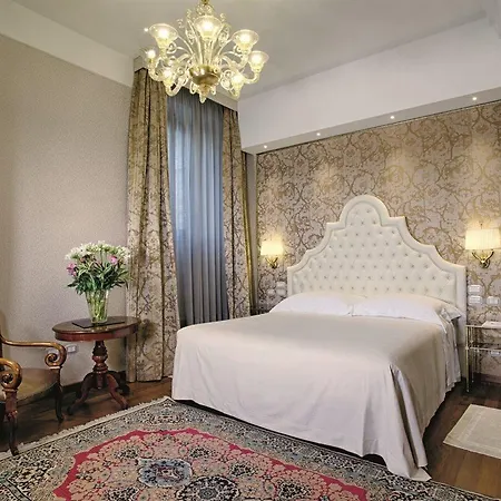 Hotel Santa Chiara