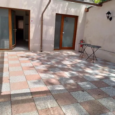 Nic House Apartment