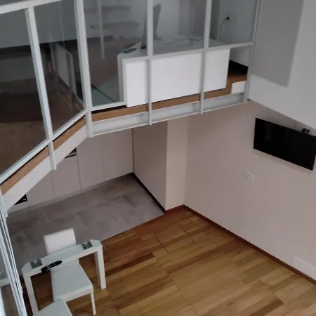 Nic House *