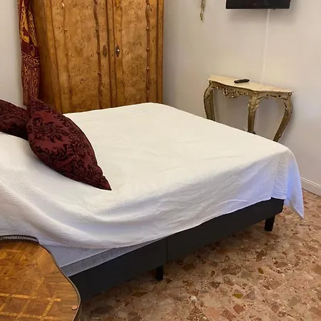 Venezianischer Palazzo Mit Kostenlosen Wlan Naehe Markusplatz * Venice