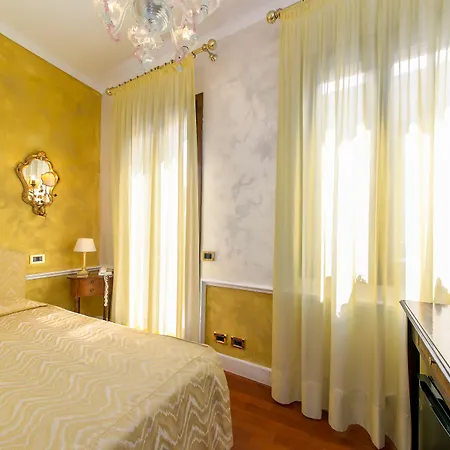 Hotel Pantalon 3*