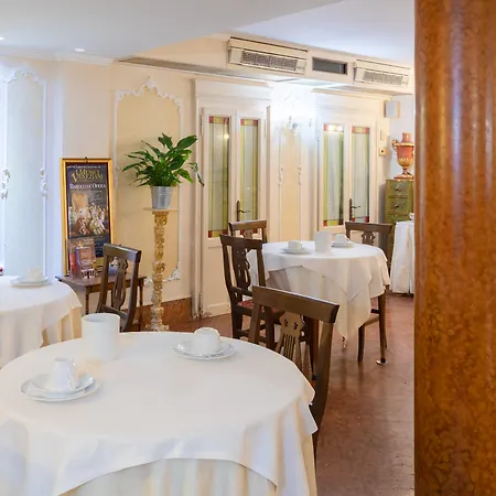 San Giorgio 3* ונציה