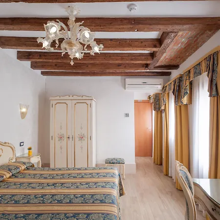 Hotel Il Mercante Di 3*