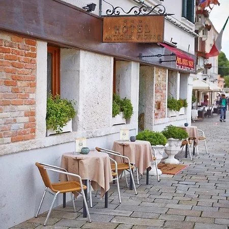 Hotel Antiche Figure