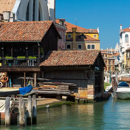 Konukevi Palazzo Guardi
