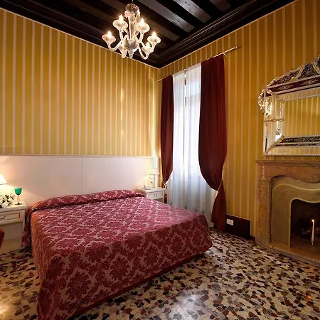 Hotel Corte Dei Greci Venedig