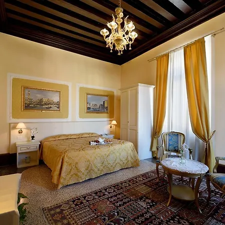Hotel Corte Dei Greci 3*