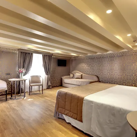 Hotel Dona Palace