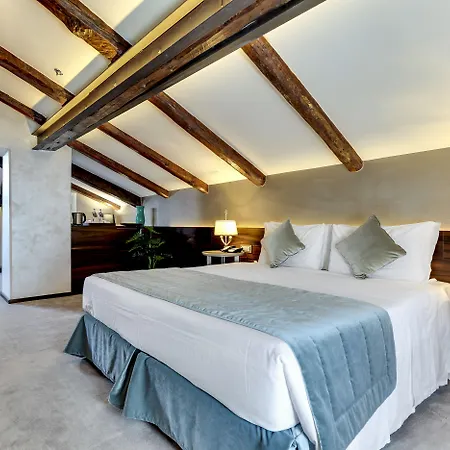 Dona Palace Hotel 4*