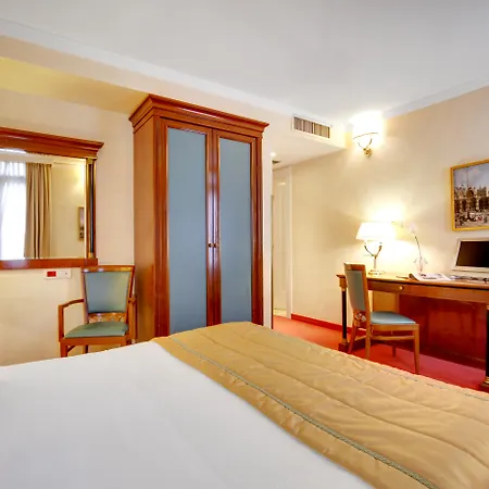 Dona Palace Hotel