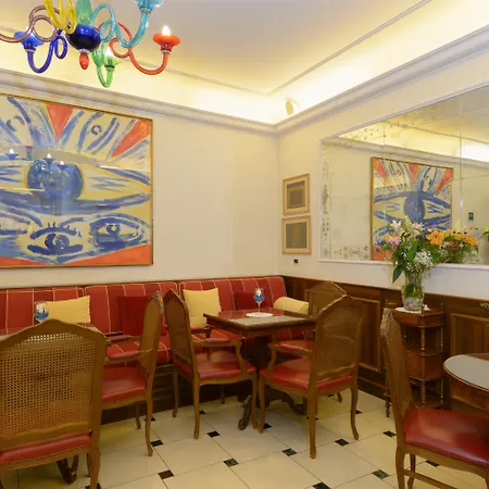 Hotel Unahotels Ala Venezia-adults 16