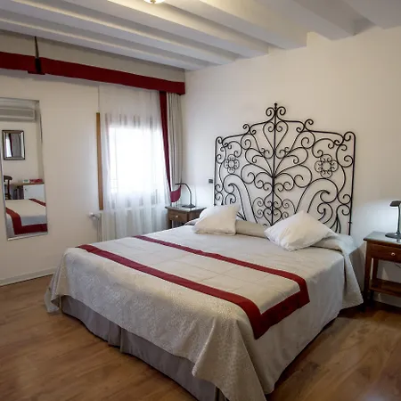 Antigo Trovatore Hotel 3*