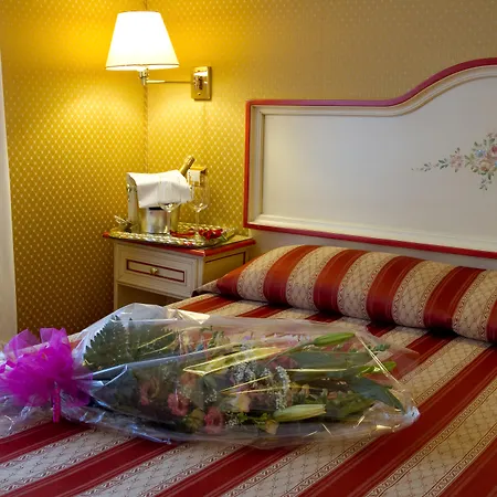 Hotel Conterie 3*
