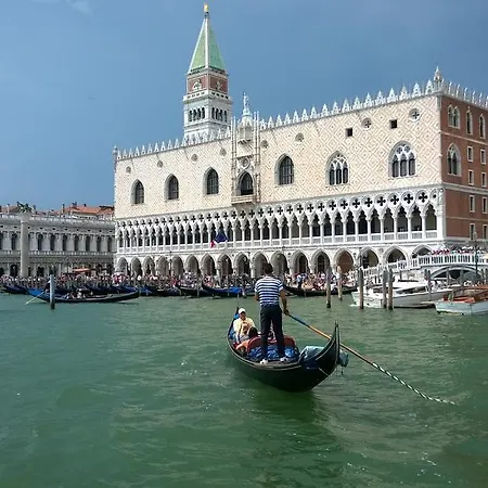 Daire In Back To San Marco Tourist Venedik
