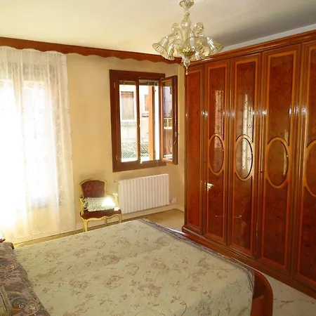 Asteria Venetian * Venedig