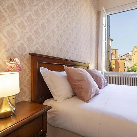 Apartment Residenza Centopietre - Dorsoduro By Wonderful Italy Venice