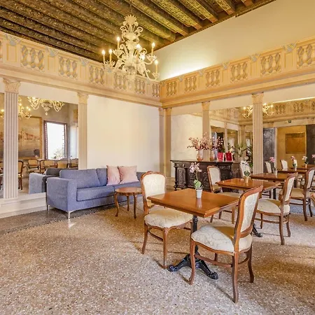 Residenza Centopietre - Dorsoduro By Wonderful Italy Venice