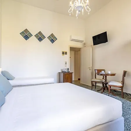 Residenza Centopietre - Dorsoduro By Wonderful Italy Apartment *
