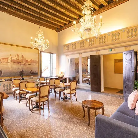 Residenza Centopietre - Dorsoduro By Wonderful Italy *