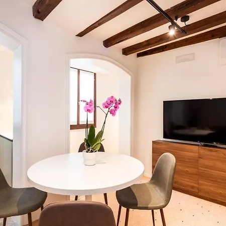 Appartement Palazzo Miracoli Venetië