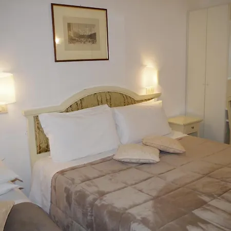 Hotell Casa Petrarca Venedig